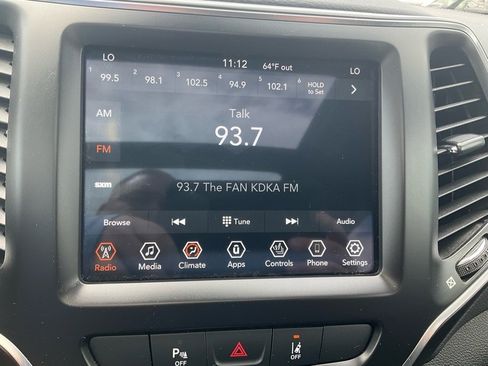 Used 2021 Jeep Cherokee Latitude Lux 80th Anniv w/ Quick Order Package 26U 80TH image 6