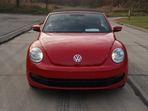 Used 2014 Volkswagen Beetle 2.5 image 35