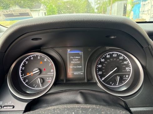 Used 2023 Toyota Camry SE FWD image 17