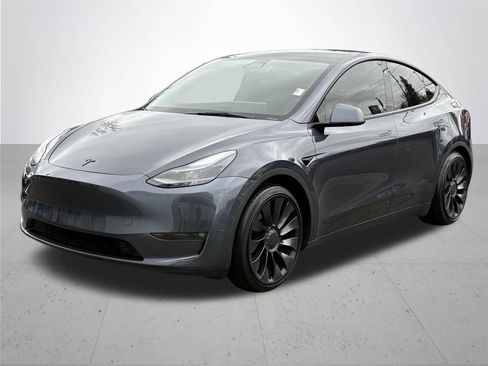 Used 2022 Tesla Model Y Performance image 2