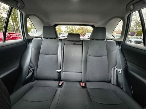 Used 2021 Toyota RAV4 LE image 29