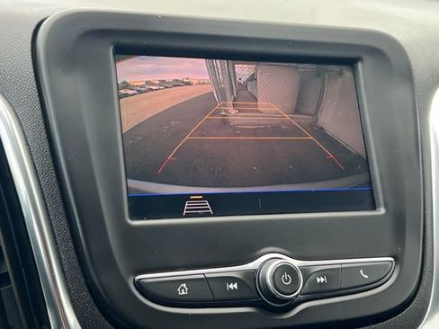 Used 2021 Chevrolet Equinox LT FWD image 22