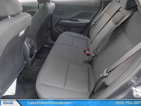 Used 2025 Hyundai Kona SEL FWD image 28
