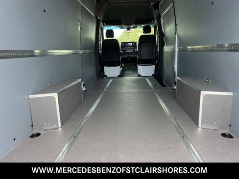 New 2025 Mercedes-Benz Sprinter 2500 image 16
