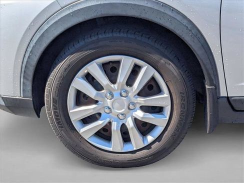 Used 2020 Nissan Kicks S FWD image 19