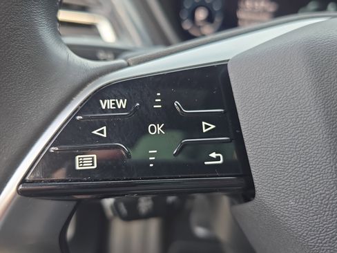 Used 2023 Audi Q4 e-tron Prestige w/ Black Optic Package image 17