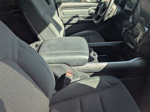 Used 2021 RAM 1500 Big Horn image 4