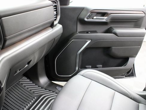 Used 2024 GMC Sierra 1500 SLT image 20