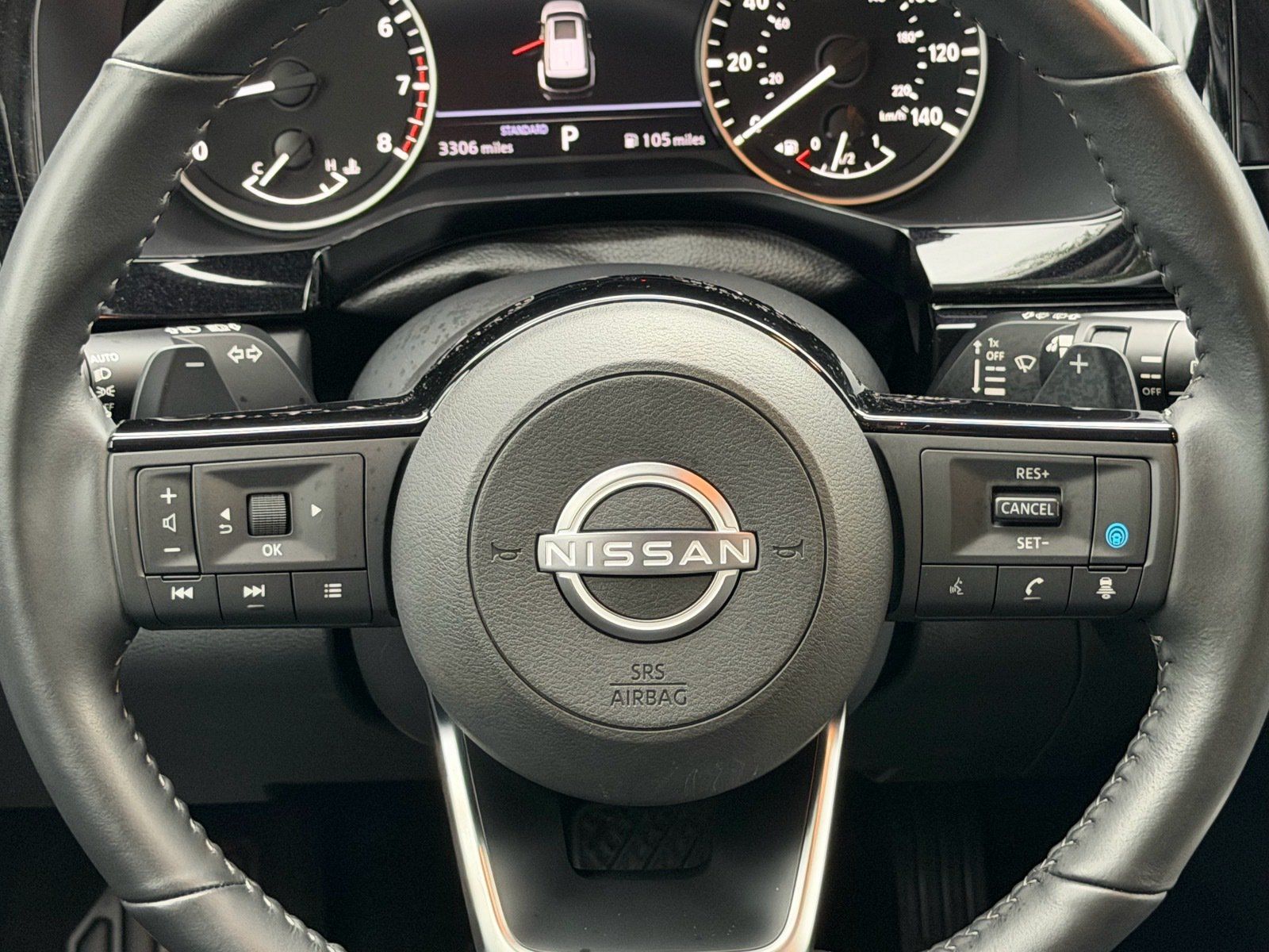 Used 2025 Nissan Pathfinder SL FWD image 14