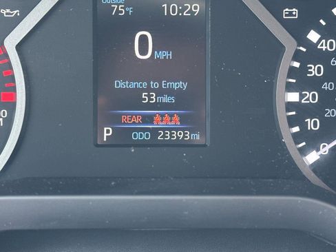 Used 2025 Toyota Tundra SR5 w/ SR5 Premium Package AWD/4WD image 19