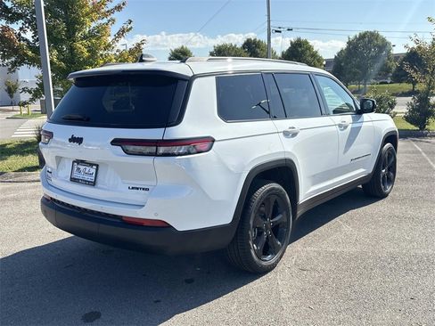 New 2025 Jeep Grand Cherokee L Limited w/ Black Appearance Package image 9