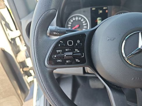 Used 2024 Mercedes-Benz Sprinter 2500 image 13