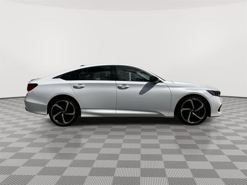 Certified 2022 Honda Accord Sport Special Edition image 5