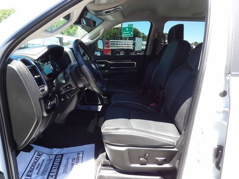 Used 2024 RAM 2500 Laramie w/ Safety Group AWD/4WD image 17