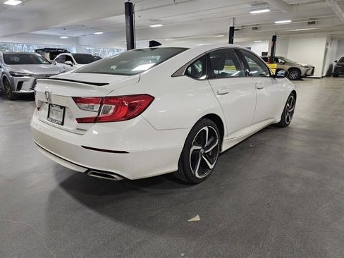 Used 2022 Honda Accord Sport image 3