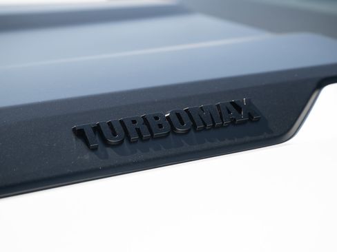 New 2026 Chevrolet Colorado ZR2 w/ Off-Road Front Bumper Package image 13