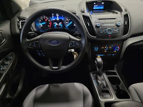 Used 2017 Ford Escape S FWD image 22