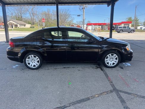 Used 2011 Dodge Avenger Express FWD image 2