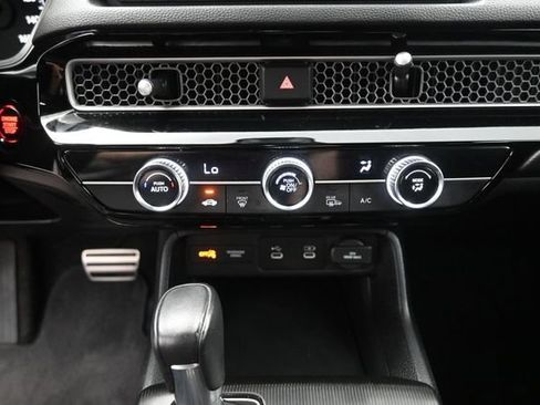 Certified 2025 Honda Civic Sport image 27