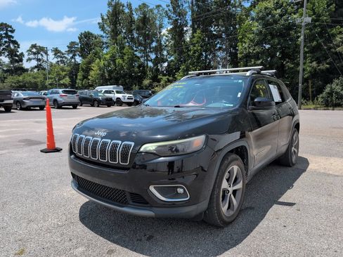 Used 2019 Jeep Cherokee Limited w/ Trailer Tow Group AWD/4WD image 4
