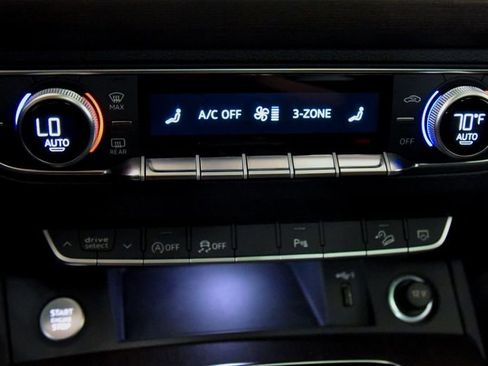 Used 2023 Audi Q5 2.0T Premium w/ Convenience Package image 18