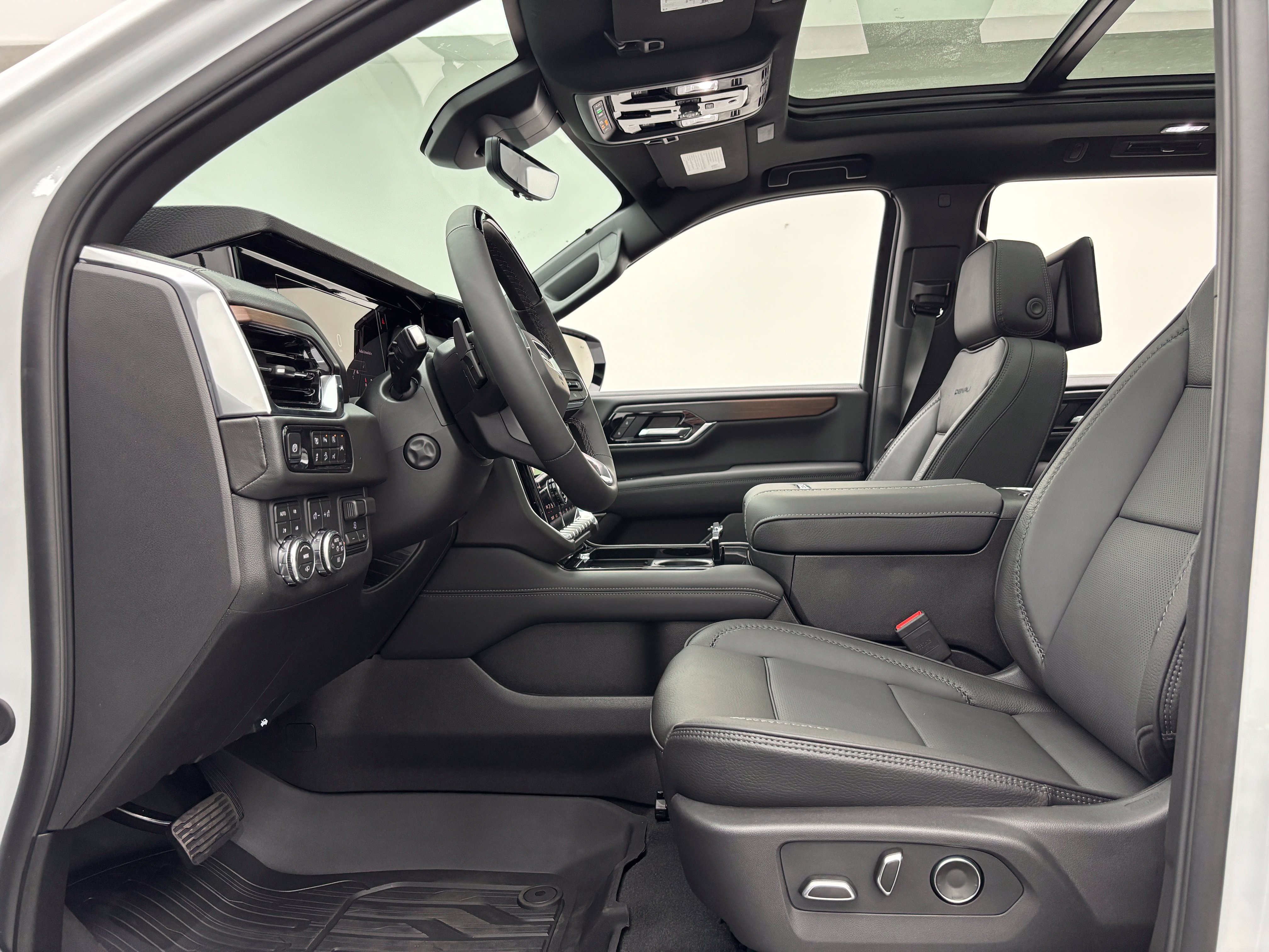 New 2027 GMC Yukon Denali w/ Denali Reserve Package AWD/4WD image 21