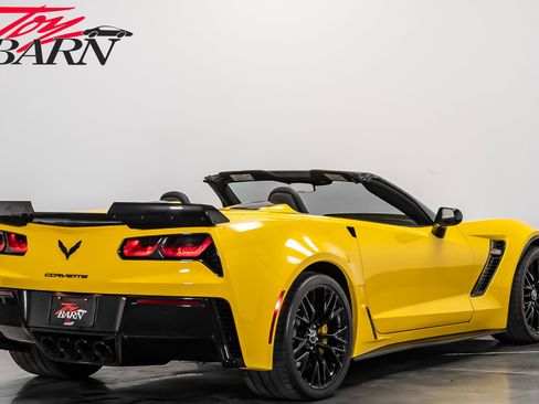 Used 2015 Chevrolet Corvette Z06 w/ 2LZ Preferred Equipment Group image 5