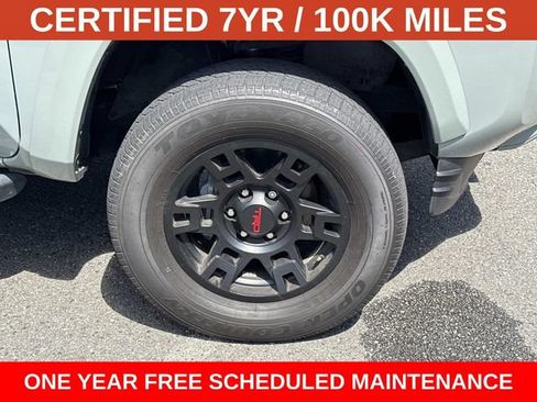 Used 2022 Toyota Tacoma TRD Sport w/ Technology Package AWD/4WD image 7