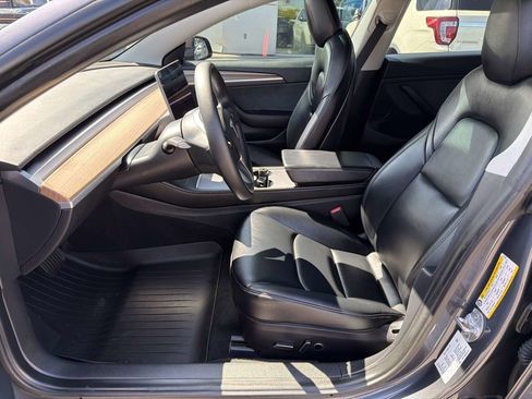 Used 2022 Tesla Model 3 Long Range AWD/4WD image 10