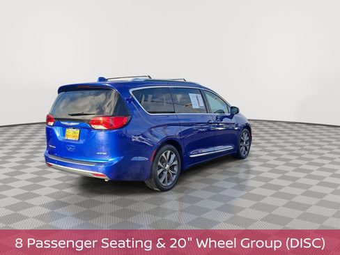 Used 2019 Chrysler Pacifica Limited image 9