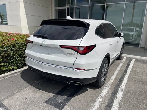 Used 2023 Acura MDX FWD w/ Technology Package image 4