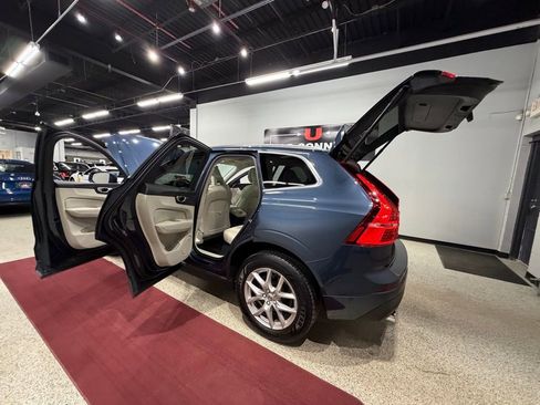 Used 2018 Volvo XC60 T5 Momentum w/ Convenience Package image 52