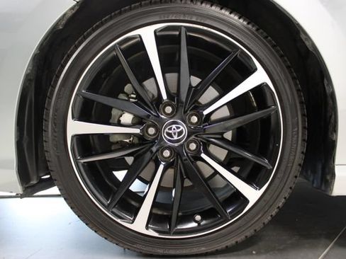 Used 2019 Toyota Camry XSE w/ Navigation Package FWD image 23
