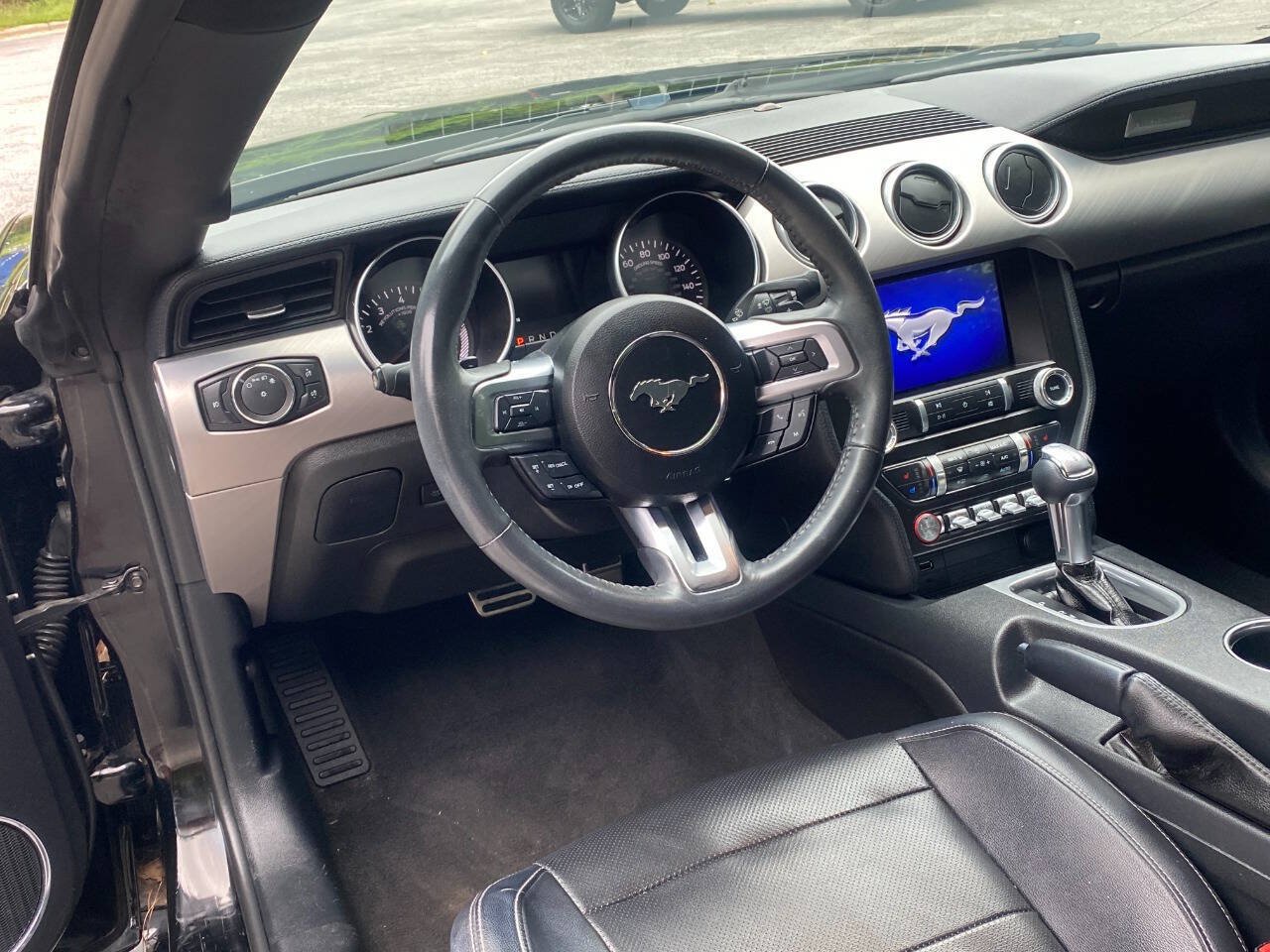Used 2021 Ford Mustang Premium RWD image 11