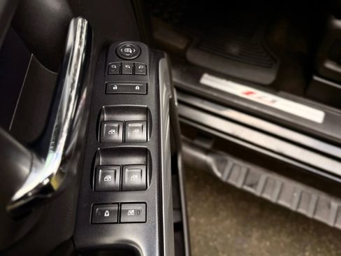 Used 2015 Chevrolet Silverado 2500 LTZ w/ Duramax Plus Package image 39