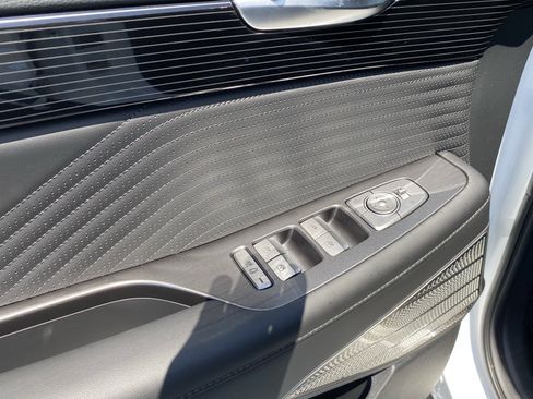 Used 2025 Hyundai Palisade Calligraphy image 17