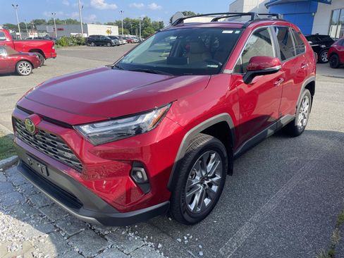 Used 2025 Toyota RAV4 Limited w/ Advanced Technology Package AWD/4WD image 3