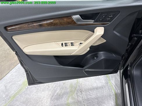 Used 2018 Audi Q5 2.0T Premium Plus w/ Premium Plus Package image 25