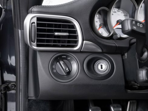 Used 2006 Porsche 911 Carrera S image 25