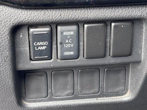 Used 2021 Nissan Titan SV w/ SV Convenience Package AWD/4WD image 19