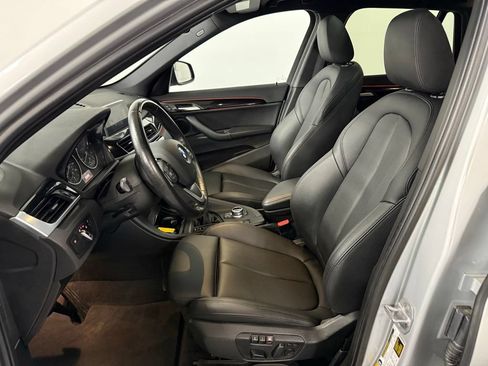 Used 2018 BMW X1 xDrive28i AWD/4WD image 9