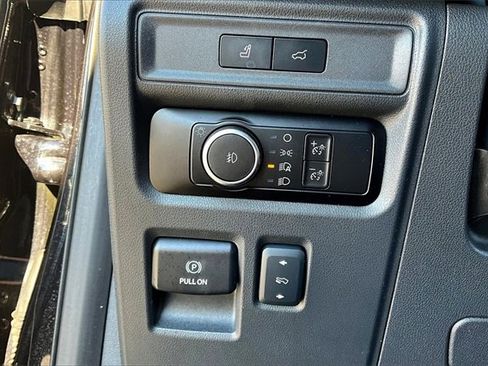 Used 2024 Ford Expedition Max Limited image 15