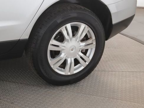 Used 2013 Cadillac SRX Luxury w/ LPO, U-Rail D-Rings Package image 14