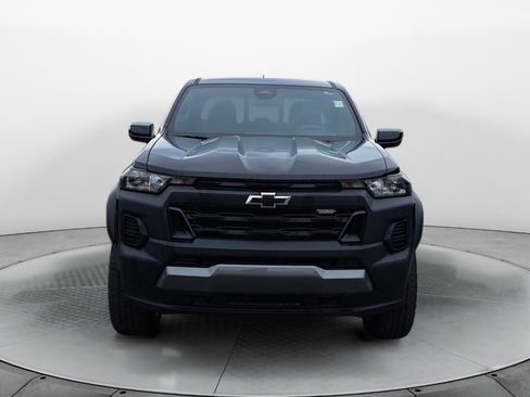 Certified 2024 Chevrolet Colorado Trail Boss w/ Advanced Trailering Package AWD/4WD image 2