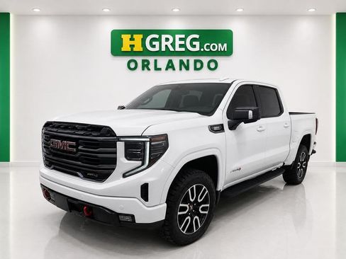 Used 2022 GMC Sierra 1500 AT4 w/ AT4 Premium Package AWD/4WD image 4