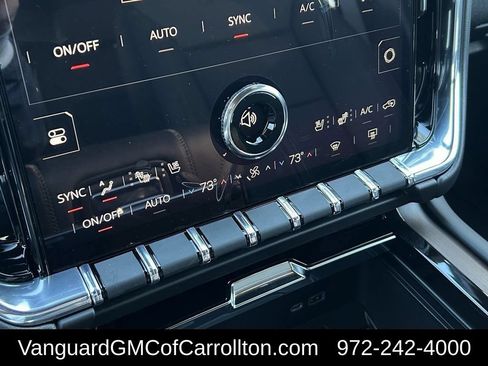 New 2026 GMC Yukon Denali w/ Denali Reserve Package AWD/4WD image 17