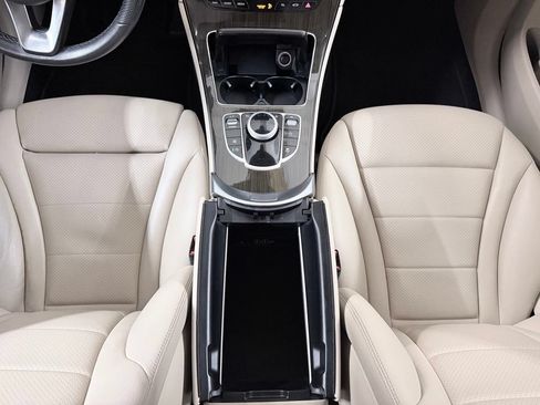 Used 2019 Mercedes-Benz GLC 300 image 28
