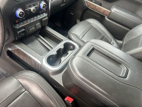 Used 2022 GMC Sierra 3500 Denali w/ Denali Ultimate Package image 20