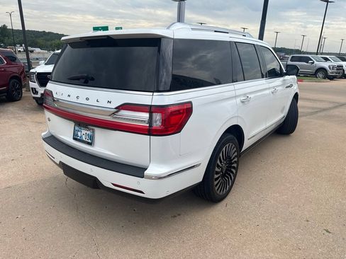 Used 2021 Lincoln Navigator Black Label w/ Cargo Convenience Package AWD/4WD image 7