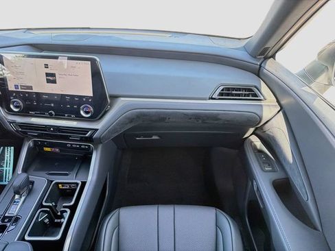 New 2026 Lexus TX 500h AWD image 19